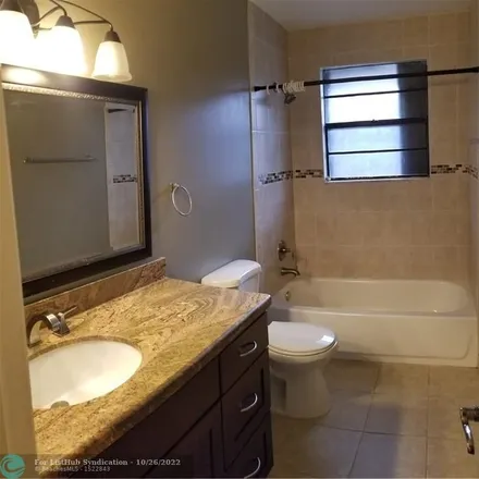 Image 7 - 9756 Shadow Wood Boulevard, Coral Springs, FL 33071, USA - House for rent