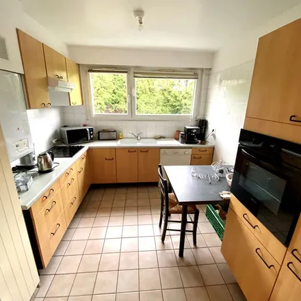 Rent this 5 bed apartment on 187 Rue Max Pouchet in 76230 Bois-Guillaume, France