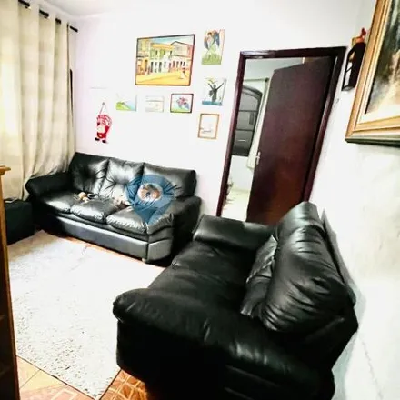 Buy this 2 bed house on Avenida Embaixador Assis Chateaubriand in Jardim Monte Alegre, Taboão da Serra - SP