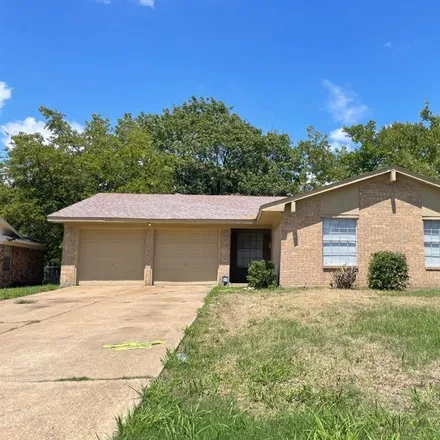 Buy this 4 bed house on 9503 Glengreen Drive in Dallas, TX 75217