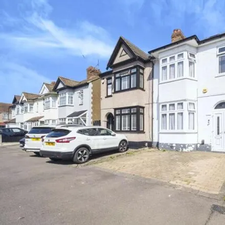Buy this 5 bed townhouse on Clinton Crescent in London, IG6 3AN