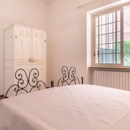 Rent this 4 bed house on Via Angeli di San Guliano di Puglia in 73057 Taviano LE, Italy