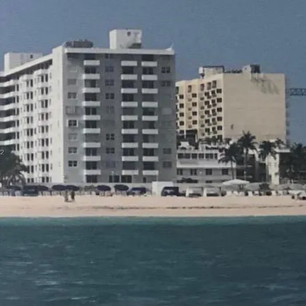Image 7 - Pizza Days, Ocean Drive, Miami Beach, FL 33139, USA - Apartment for rent