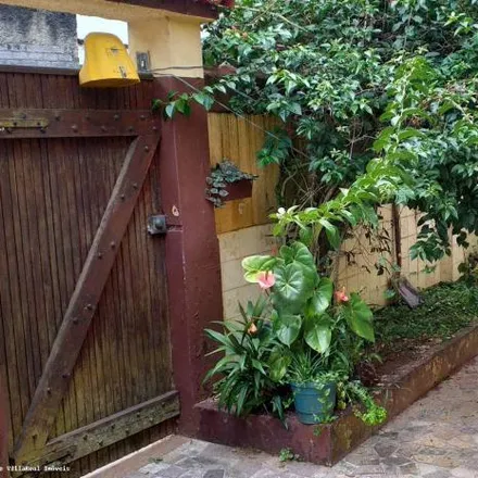 Buy this 4 bed house on Rua Djalma Monteiro in Castrioto, Petrópolis - RJ