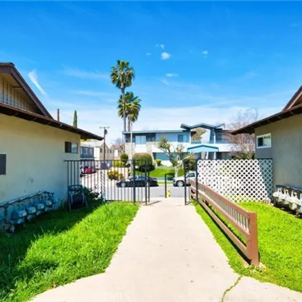 Image 3 - 2624 Milton Ave, Fullerton, California, 92831 - House for sale