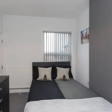 Rent this 1 bed townhouse on Crewe in CW2 6HE, United Kingdom