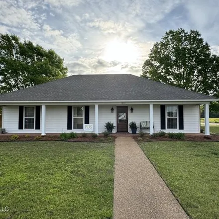 Buy this 3 bed house on 1215 South Fifth Avenue in Cleveland, MS 38732