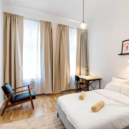 Rent this 4 bed room on Westfälische Straße 62 in 10709 Berlin, Germany