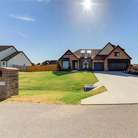 Buy this 4 bed house on 11319 South 211th East Avenue in Broken Arrow, OK 74014