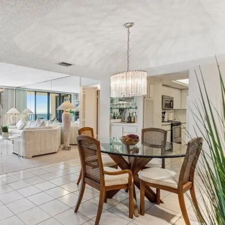 Image 7 - South Ocean Boulevard, South Palm Beach, Palm Beach County, FL 33460, USA - Condo for sale