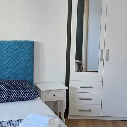 Image 2 - 21226 Vinišće, Croatia - Apartment for rent