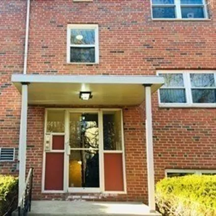 Rent this 1 bed condo on 73 Walnut Street in Newton, MA 02460