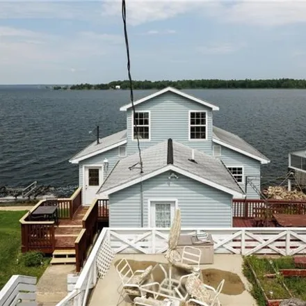 Buy this 3 bed house on 75 New Road in Chippewa Bay, Saint Lawrence County