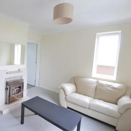 Rent this 5 bed townhouse on 62 The Avenue in Brighton, BN2 4FA