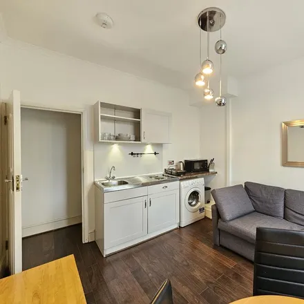Image 2 - 4 Queensborough Terrace, London, W2 3SG, United Kingdom - Apartment for rent