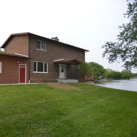 Buy this 3 bed house on 3732 Lakeview Drive in Island Lake, McHenry County