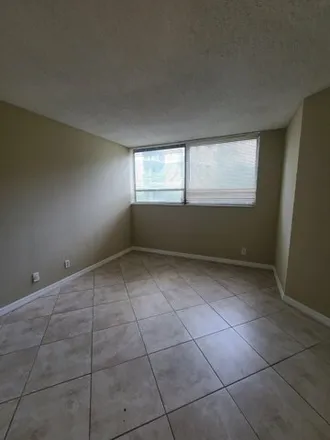Image 7 - 1820 N Congress Ave Apt 104, West Palm Beach, Florida, 33401 - Condo for rent