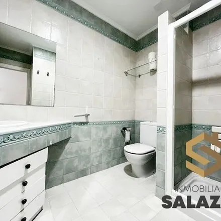 Rent this 4 bed apartment on Alameda San Mamés / Santimami zumarkalea in 35, 48010 Bilbao