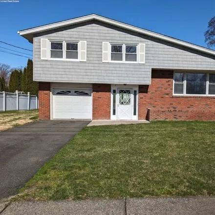 Buy this 3 bed house on 73 Denora Drive in Totowa, NJ 07512