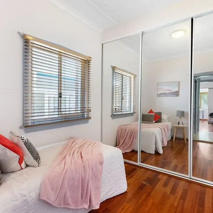 Image 2 - Heath Street, Rodd Point NSW 2046, Australia - Apartment for rent