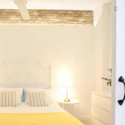 Rent this 2 bed apartment on Carrer de Dalt de la Mar in 6, 46024 Valencia