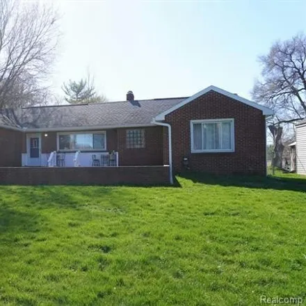 Buy this 4 bed house on 2847 Covert Road in Burton, MI 48509