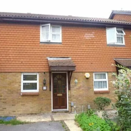 Buy this 2 bed townhouse on Amethyst Grove in Waterlooville, PO7 8SQ