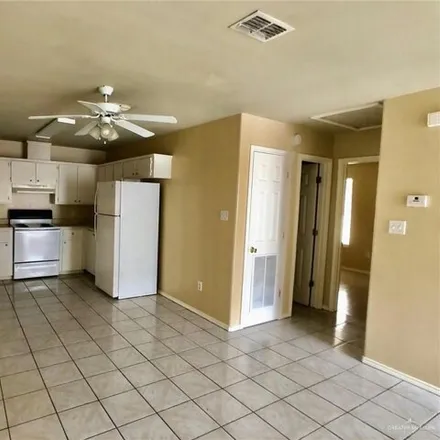 Image 2 - North Acapulco Drive, Sharyland, Mission, TX 78572, USA - Apartment for rent