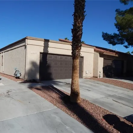 Buy this 3 bed townhouse on 1848 Arbol Verde Way in Paradise, NV 89119