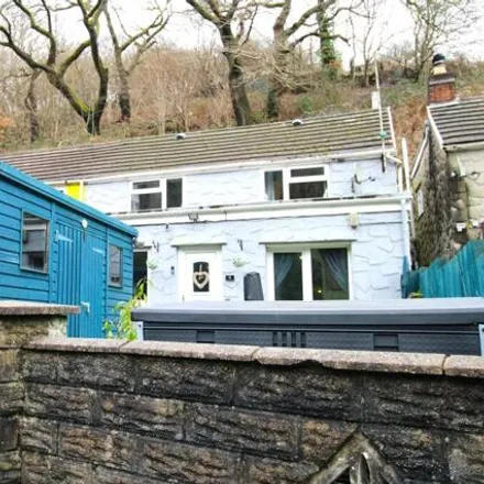 Buy this 3 bed house on Garwfechan Road in Pont-y-rhyl, CF32 8BX
