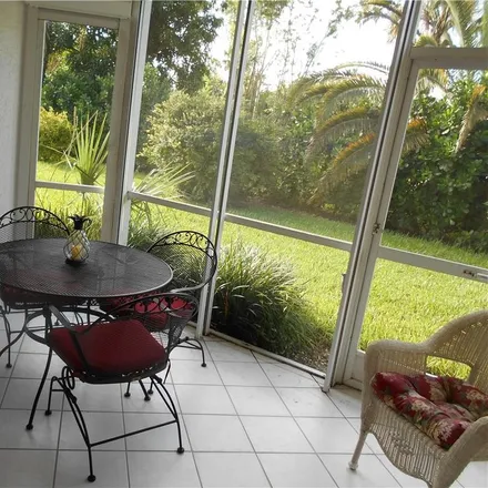 Image 4 - 232 West Naomi Drive, Collier County, FL 34104, USA - House for rent