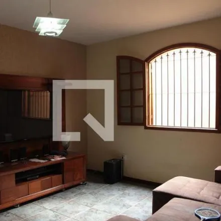 Buy this 5 bed house on Rua Paulino Caetano Mendes in Venda Nova, Belo Horizonte - MG