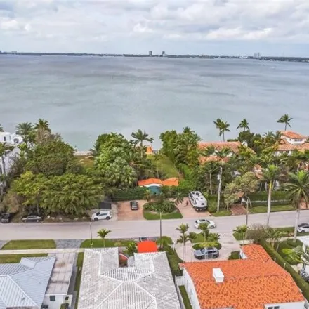 Image 1 - 5361 N Bay Rd, Miami Beach, Florida, 33140 - House for sale