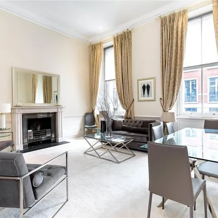 Rent this 2 bed apartment on 18 Curzon Street in London, W1J 7SX