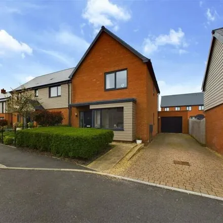 Buy this 3 bed house on Spring Meadow Rise in Gloucester, GL2 5NA