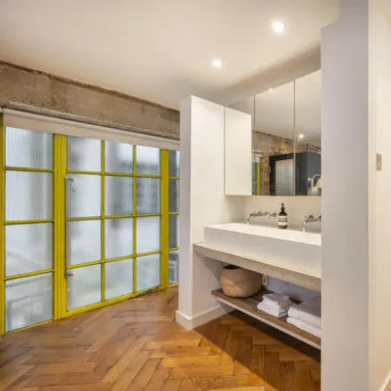 Image 7 - 700, Tannery Square, London, SE1 3BD, United Kingdom - Apartment for sale