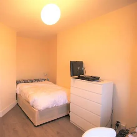 Image 2 - Cottage Grove, Portsmouth, PO5 1AL, United Kingdom - Room for rent