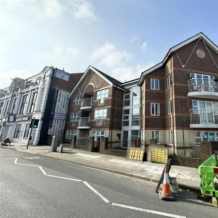 Rent this 2 bed apartment on Stirling Street in Portsmouth, PO2 7EX