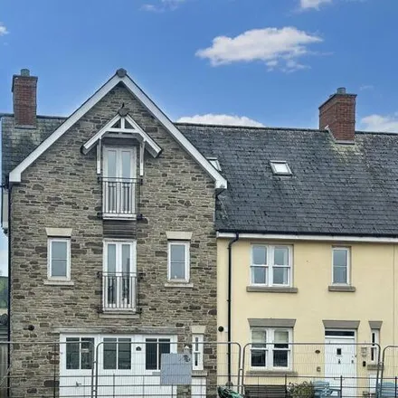 Buy this 4 bed townhouse on Niloc Semaj in Monmouthshire & Brecon Canal towpath, Brecon