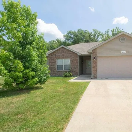 Rent this 3 bed house on 1516 Bodie Drive in Columbia, MO 65202
