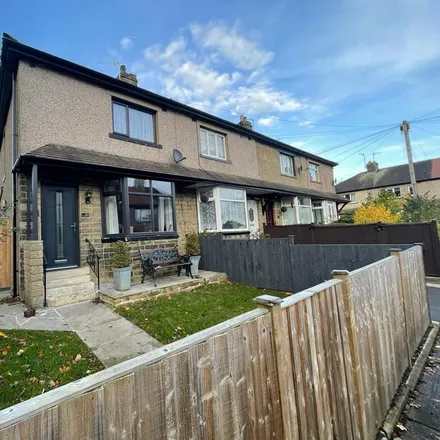 Rent this 2 bed house on Marina Crescent in Skipton, BD23 1TR