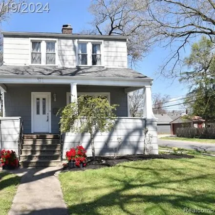 Buy this 3 bed house on 371 East Lewiston Avenue in Ferndale, MI 48220
