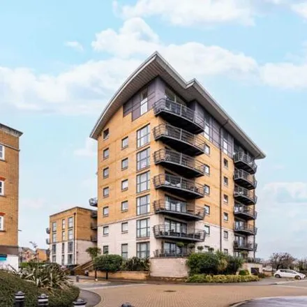 Buy this 1 bed apartment on Glaisher Street in London, SE8 3EU