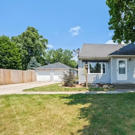 Buy this 3 bed house on 3315 Rypens Dr NW in Grand Rapids, Michigan