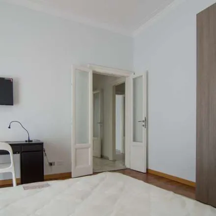 Image 5 - Via Leopoldo Cicognara, 2, 20130 Milan MI, Italy - Apartment for rent
