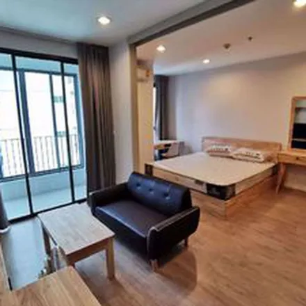 Rent this 1 bed apartment on Ideo Q Ratchathewi in 547, Phetchaburi Road