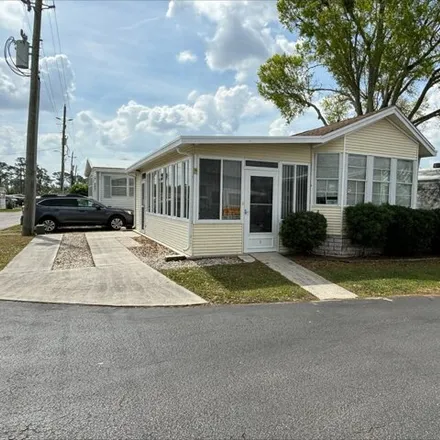 Buy this studio apartment on 1 Hammerhead Drive in Highlands County, FL 33875