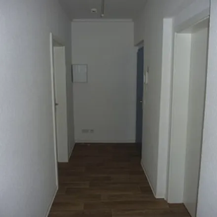 Image 5 - Amtsgericht, Friedrichsstraße 18, 06667 Weißenfels, Germany - Apartment for rent
