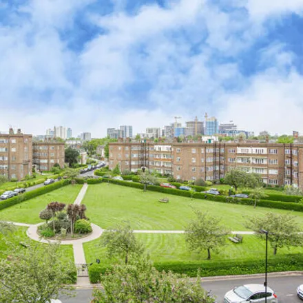 Buy this 3 bed apartment on Chiswick Village in London, W4 3DE