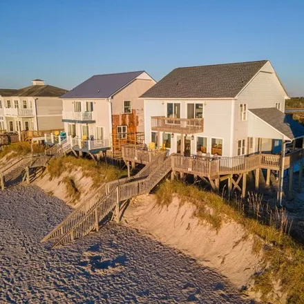 Image 4 - 1196 New River Inlet Road, North Topsail Beach, NC 28460, USA - House for sale